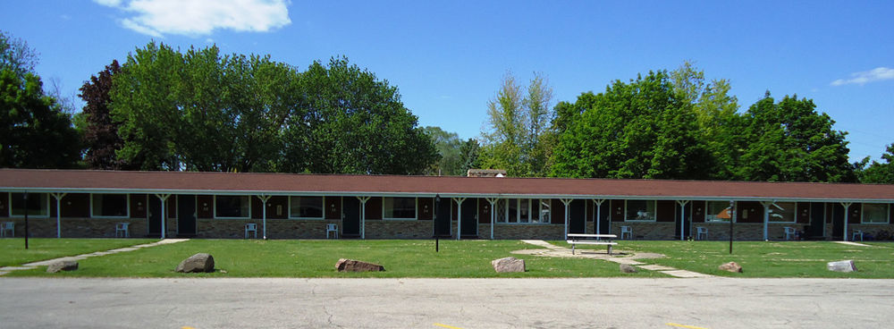 Spinning Wheel Motel Baraboo Exterior foto