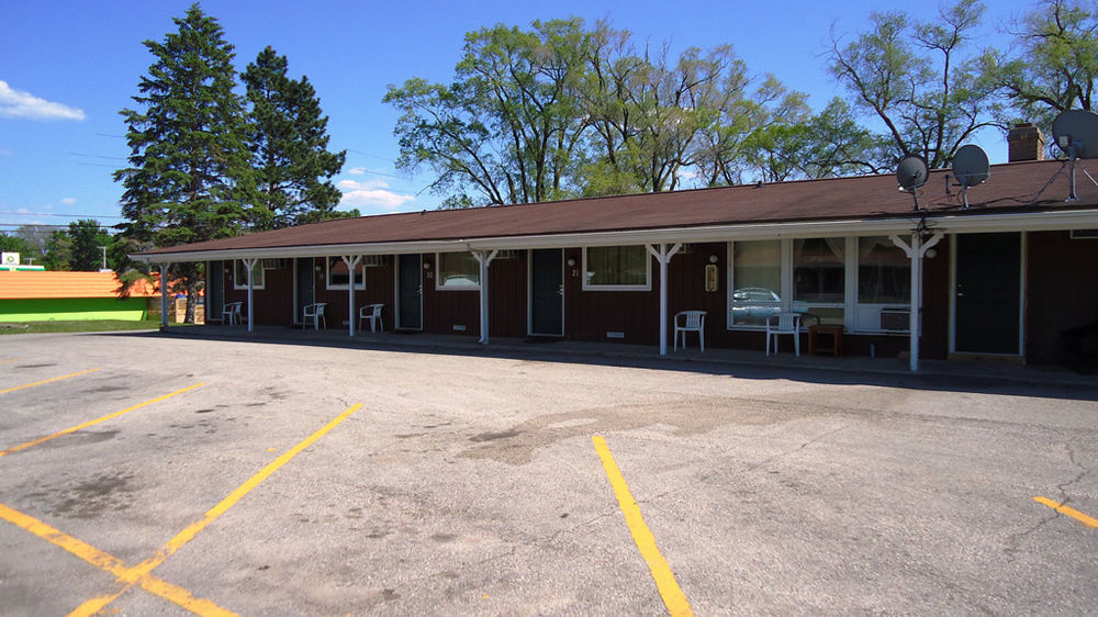 Spinning Wheel Motel Baraboo Exterior foto