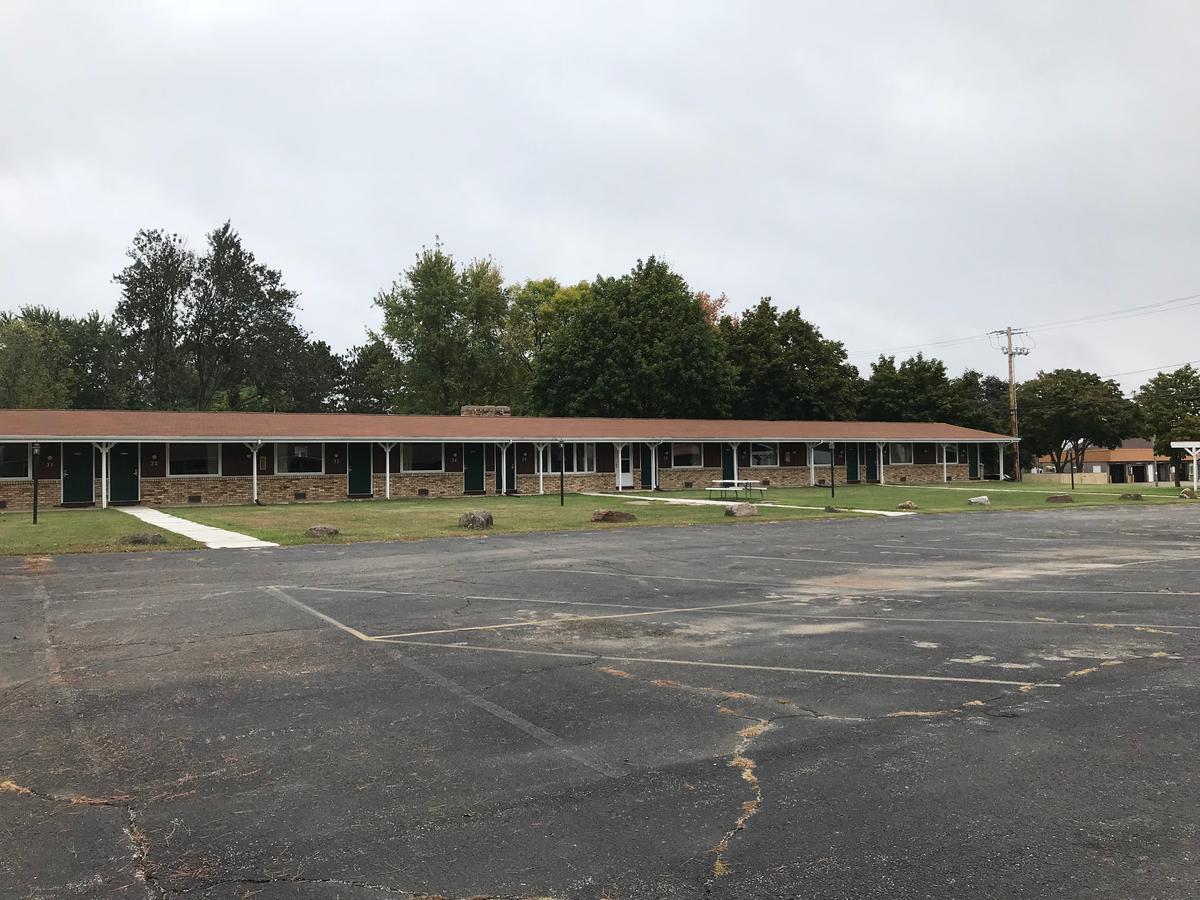 Spinning Wheel Motel Baraboo Exterior foto