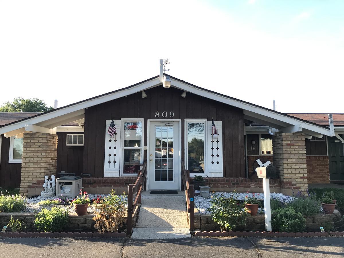 Spinning Wheel Motel Baraboo Exterior foto