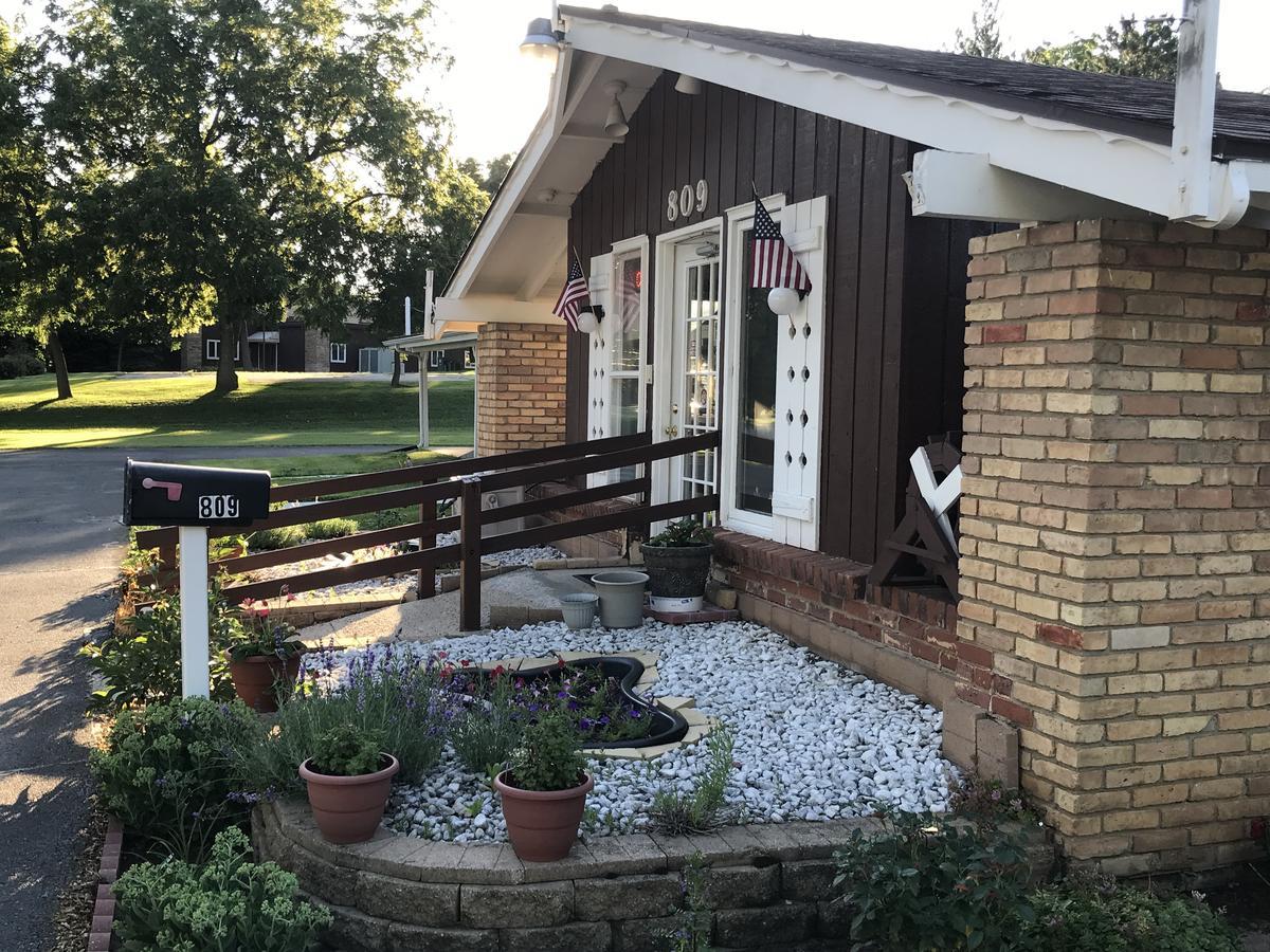 Spinning Wheel Motel Baraboo Exterior foto